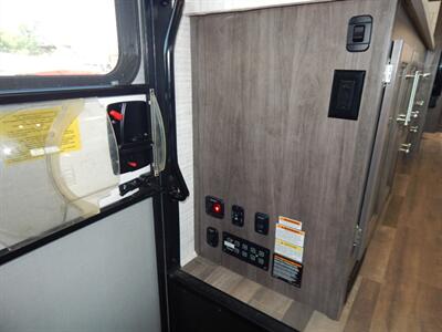 2024 Jayco Entegra Qwest SE  24R - Photo 36 - Angola, IN 46703