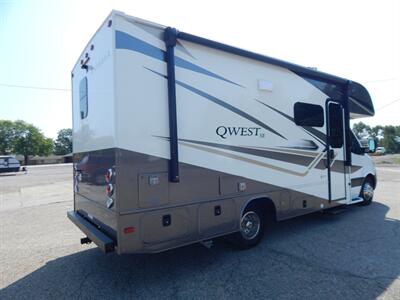 2024 Jayco Entegra Qwest SE  24R - Photo 7 - Angola, IN 46703