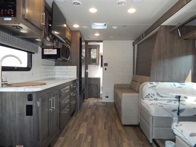 2024 Jayco Entegra Qwest SE  24R - Photo 35 - Angola, IN 46703