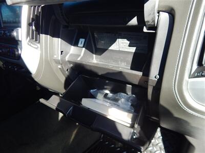 2016 GMC Sierra 1500 SLE   - Photo 18 - Angola, IN 46703