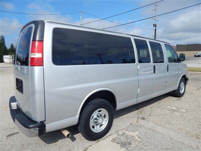 2019 Chevrolet Express LT 3500  15 Passenger - Photo 7 - Angola, IN 46703