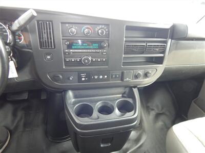 2019 Chevrolet Express LT 3500  15 Passenger - Photo 28 - Angola, IN 46703
