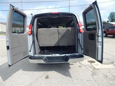 2019 Chevrolet Express LT 3500  15 Passenger - Photo 10 - Angola, IN 46703
