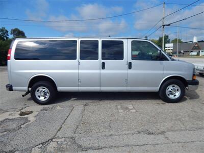 2019 Chevrolet Express LT 3500  15 Passenger - Photo 6 - Angola, IN 46703