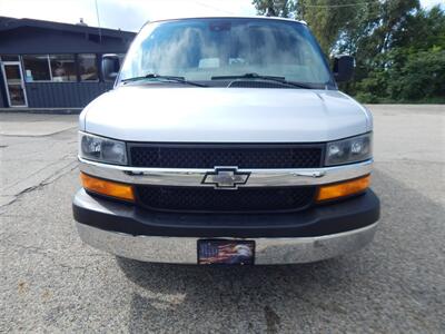 2019 Chevrolet Express LT 3500  15 Passenger - Photo 4 - Angola, IN 46703