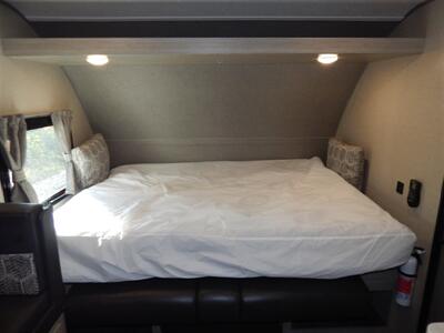 2022 Coachmen Catalina Summit 184BHS  7 Series - Photo 23 - Angola, IN 46703