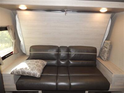 2022 Coachmen Catalina Summit 184BHS  7 Series - Photo 22 - Angola, IN 46703