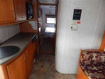 2008 Gulf Stream Euro Touring Cruiser M-5272   - Photo 20 - Angola, IN 46703