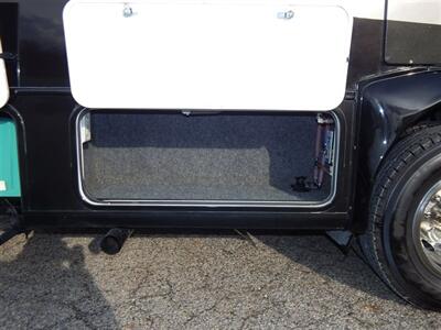 2008 Gulf Stream Euro Touring Cruiser M-5272   - Photo 8 - Angola, IN 46703