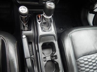 2019 Jeep Wrangler Unlimited Sahara  4wd - Photo 32 - Angola, IN 46703