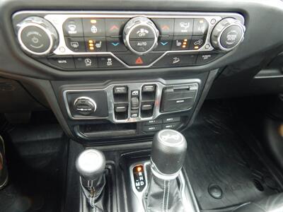 2019 Jeep Wrangler Unlimited Sahara  4wd - Photo 31 - Angola, IN 46703