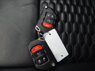 2019 Jeep Wrangler Unlimited Sahara  4wd - Photo 33 - Angola, IN 46703