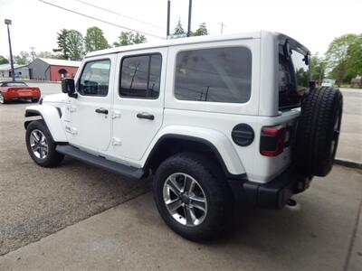 2019 Jeep Wrangler Unlimited Sahara  4wd - Photo 2 - Angola, IN 46703