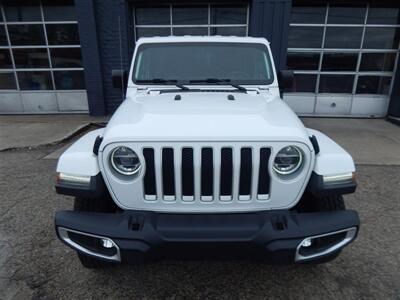 2019 Jeep Wrangler Unlimited Sahara  4wd - Photo 4 - Angola, IN 46703