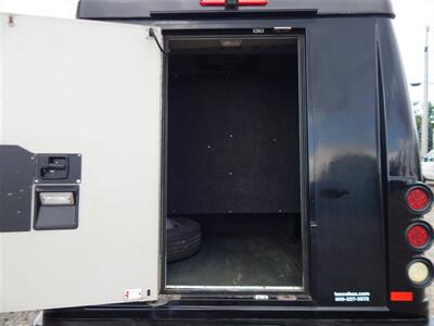 2010 Chevrolet Express 3500  Turtle Top - Photo 9 - Angola, IN 46703