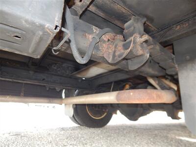 2010 Chevrolet Express 3500  Turtle Top - Photo 35 - Angola, IN 46703