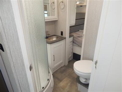 2022 Coachmen Pursuit 31bhp  Bunkhouse - Photo 42 - Angola, IN 46703