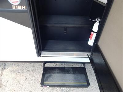 2022 Coachmen Pursuit 31bhp  Bunkhouse - Photo 25 - Angola, IN 46703