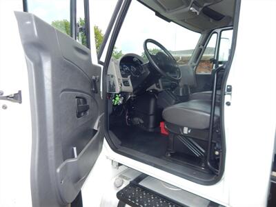 2014 International Durastar 4300 MAXXFORCE  Box Truck - Photo 20 - Angola, IN 46703