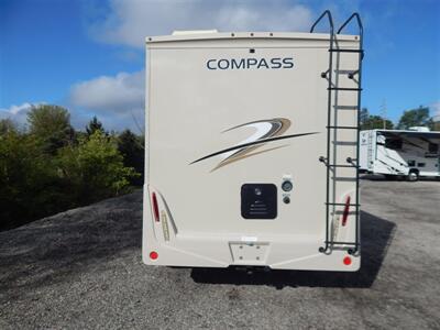 2018 Thor Compass 23TK  Diesel - Photo 4 - Angola, IN 46703