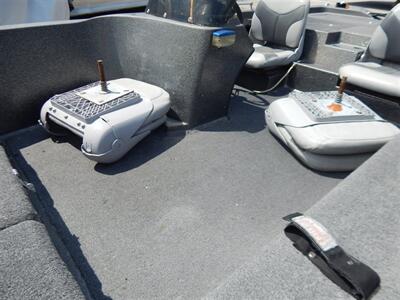 1983 ASTROGLASS Runabout Bass Boat   - Photo 8 - Angola, IN 46703