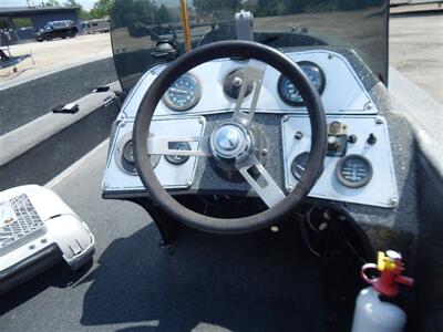 1983 ASTROGLASS Runabout Bass Boat   - Photo 13 - Angola, IN 46703