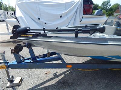 1983 ASTROGLASS Runabout Bass Boat   - Photo 6 - Angola, IN 46703