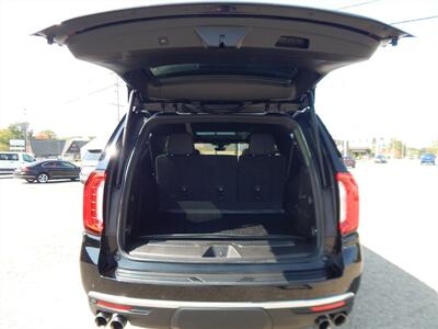 2022 GMC Yukon XL Denali   - Photo 16 - Angola, IN 46703