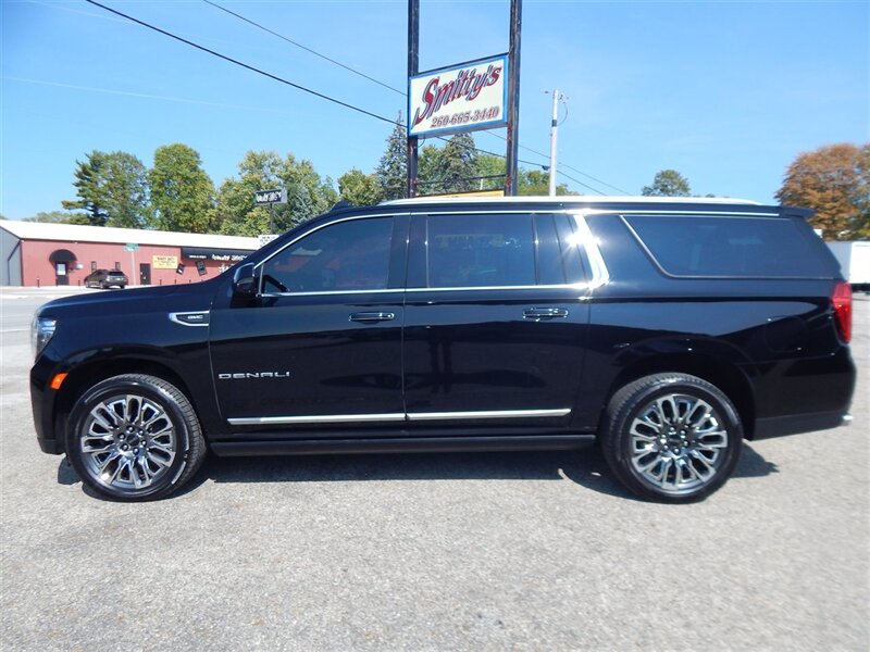 2022 GMC Yukon XL Denali  