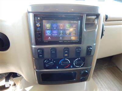 2017 Thor Axis 24.1   - Photo 25 - Angola, IN 46703