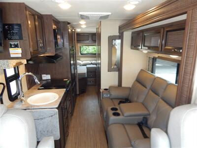 2017 Thor Axis 24.1   - Photo 28 - Angola, IN 46703