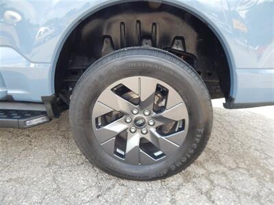 2023 Ford F-150 Lightning  Lariat - Photo 14 - Angola, IN 46703