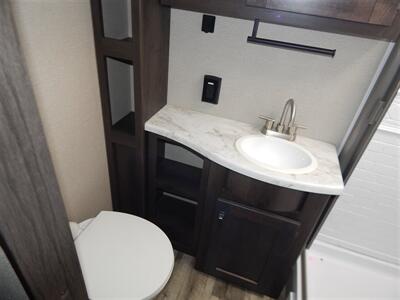 2023 Grand Design Transcend Xplor 23BH   - Photo 21 - Angola, IN 46703