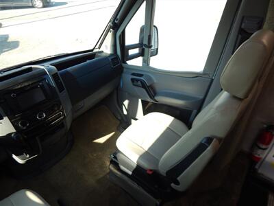 2014 Winnebago View Profile 24G   - Photo 48 - Angola, IN 46703