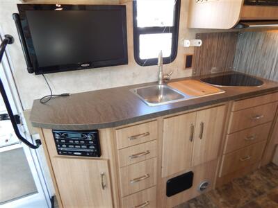 2014 Winnebago View Profile 24G   - Photo 32 - Angola, IN 46703