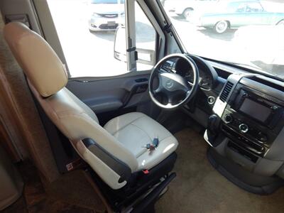 2014 Winnebago View Profile 24G   - Photo 49 - Angola, IN 46703