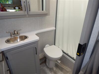 2022 Thor Quantum LC25   - Photo 35 - Angola, IN 46703