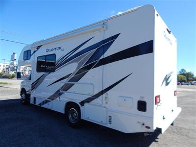 2022 Thor Quantum LC25   - Photo 5 - Angola, IN 46703