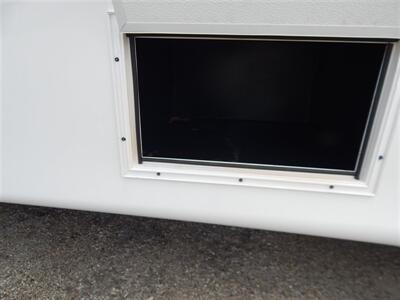 2016 FORD F-450 Super Duty StarTrans SE  20 passengers - Photo 13 - Angola, IN 46703