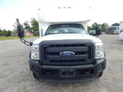 2016 FORD F-450 Super Duty StarTrans SE  20 passengers - Photo 4 - Angola, IN 46703