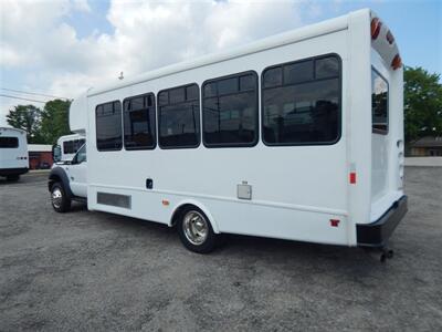 2016 FORD F-450 Super Duty StarTrans SE  20 passengers - Photo 2 - Angola, IN 46703