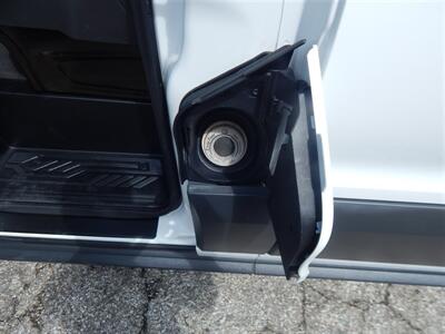 2015 Ford Transit 350 XLT  15 Passenger - Photo 21 - Angola, IN 46703