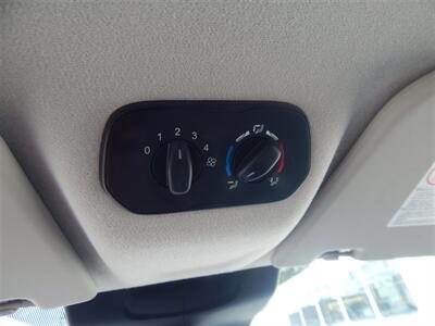 2015 Ford Transit 350 XLT  15 Passenger - Photo 29 - Angola, IN 46703