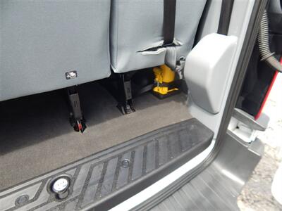 2015 Ford Transit 350 XLT  15 Passenger - Photo 10 - Angola, IN 46703