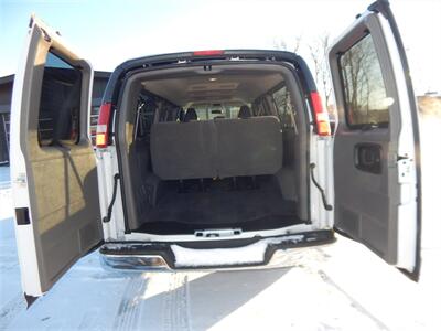 2017 Chevrolet Express LT 3500  12-passenger - Photo 14 - Angola, IN 46703