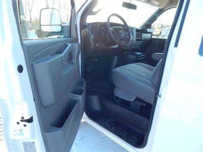 2017 Chevrolet Express LT 3500  12-passenger - Photo 17 - Angola, IN 46703