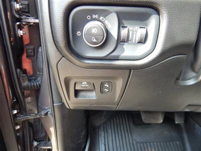 2019 RAM 1500 Rebel  Crew Cab 4wd - Photo 33 - Angola, IN 46703