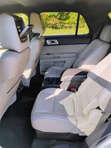 2015 Ford Explorer Limited   - Photo 14 - Smithfield, NC 27577