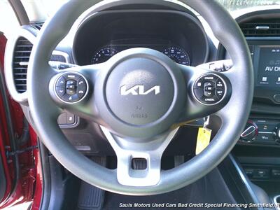 2020 Kia Soul LX   - Photo 10 - Smithfield, NC 27577