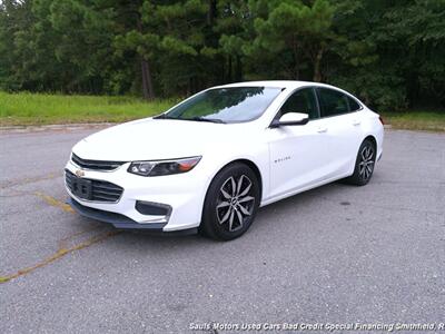 2018 Chevrolet Malibu LT   - Photo 1 - Smithfield, NC 27577